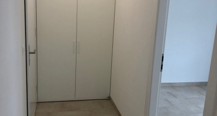 Appartement 3.5 pièces neuf 92 m2 avec parking souterrain à Vétroz image 9