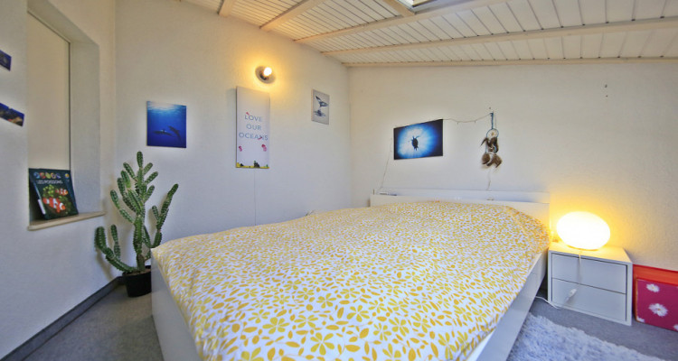 Splendide villa / 6 chambres / Piscine intérieure- Sauna - Vue lac image 7