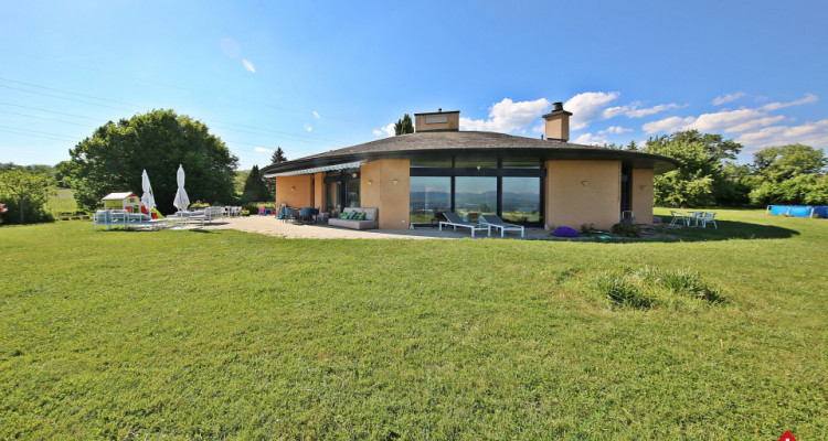 Splendide villa / 6 chambres / Piscine intérieure- Sauna - Vue lac image 14