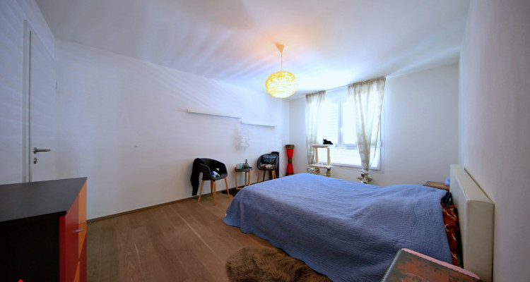 Bel appartement moderne 4.5 pièces avec balcon  image 1