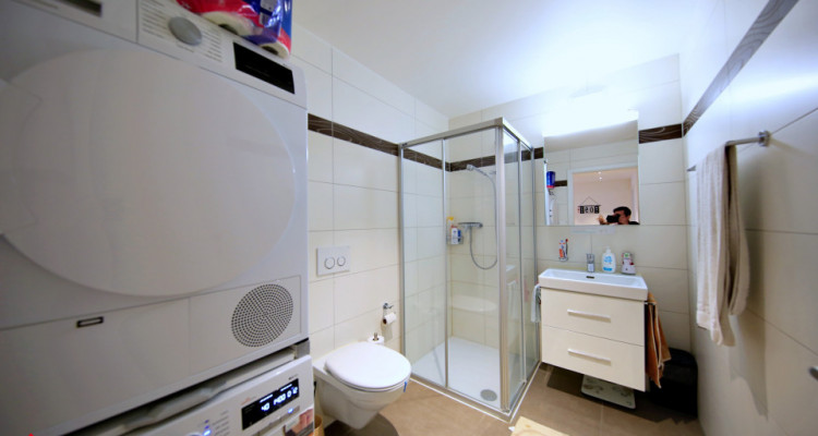 Bel appartement moderne 4.5 pièces avec balcon  image 4