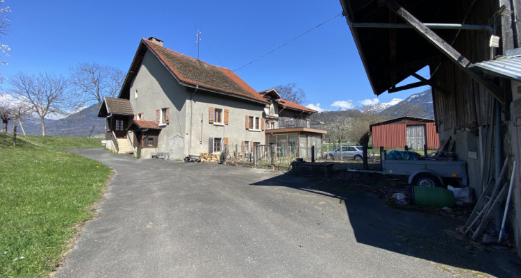 C-SERVICE vous propose une ferme 2 appartements à Bex image 1