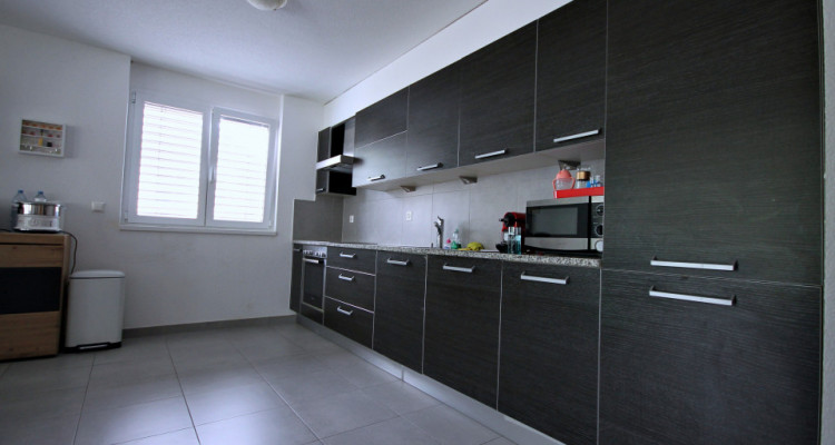 Magnifique appartement 4.5p avec véranda  image 8