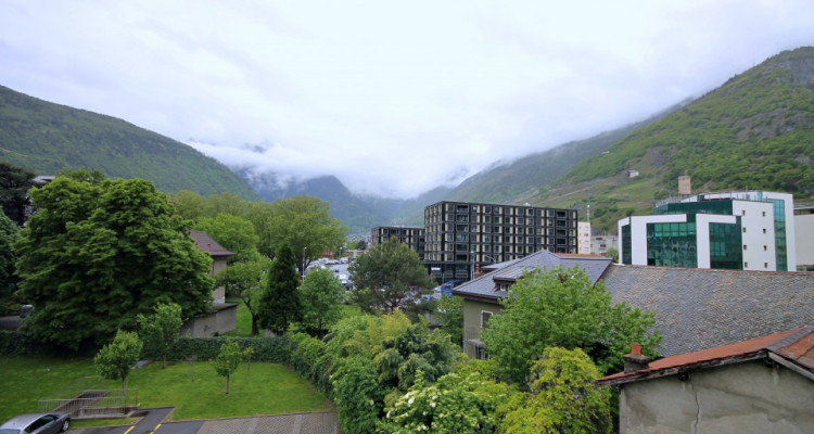 Magnifique appartement 4.5p avec véranda  image 11