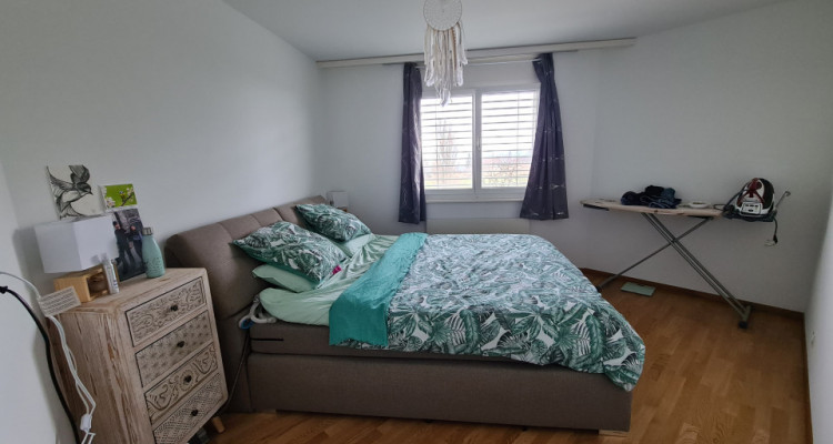 Joli appartement de 3.5 pièces avec un grand balcon avec vue dégagée image 1