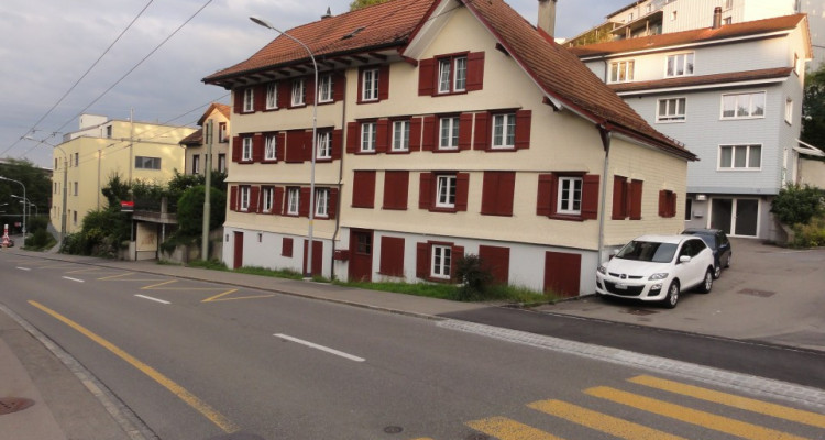 Charmantes Mehrfamilienhaus in St. Gallen - Bruttorendite 5.1% image 1