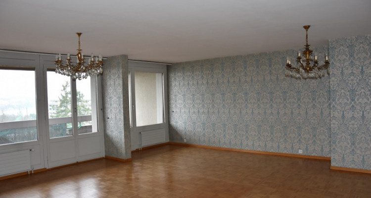 6 rooms apartment for sale in the center of Geneva image 4