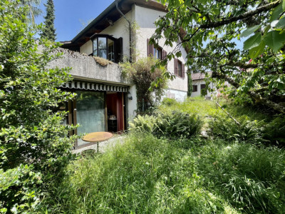 Dans les hauts de Lausanne villa individuelle avec jardin à rénover image 1