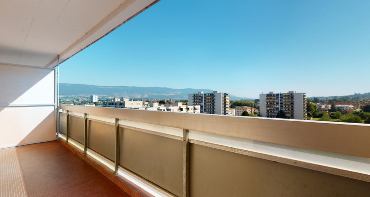 Appartement avec deux balcons et vue dégagée ! image 2