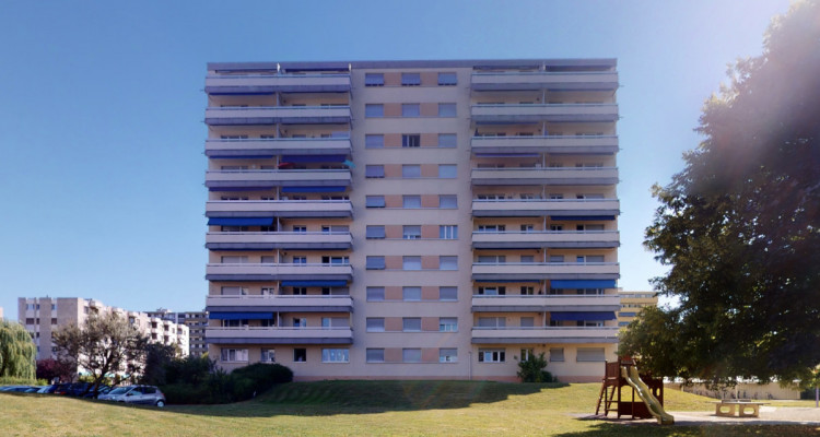 Appartement avec deux balcons et vue dégagée ! image 11