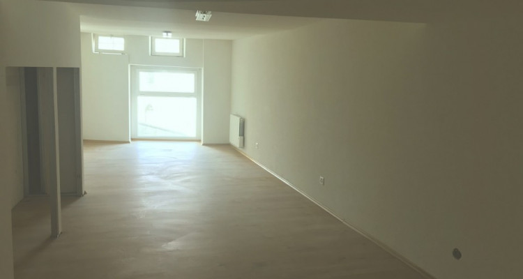 Appartement / bureau ou loft de 3.5 pces  de 181 m2 à Romont image 3