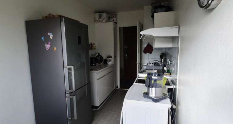 Bel appartement de 3 pièces situé à Perly.  image 1