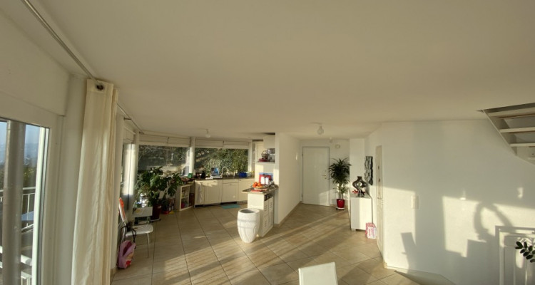 To rent modern villa in Grandvaux image 7