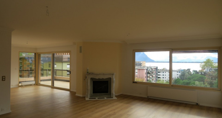 Apartment in a residence with open view on the lake image 3