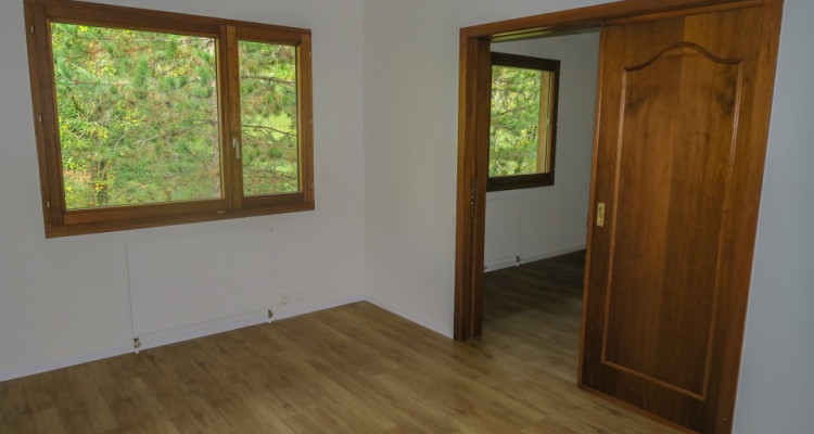 Apartment in a residence with open view on the lake image 6