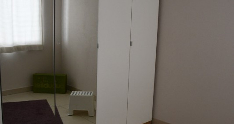 Mies : Appartement 1 rez-jardin, belle vue sur le lac image 10