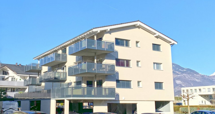 FOTI IMMO - Bel appartement de 2.5 pièces avec 30 m2 de terrasse. image 1