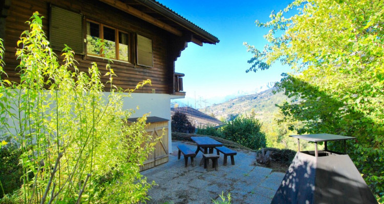 Chalet mitoyen idéalement situé à Icogne (Les Vernasses) à 12min de Crans-Montana image 8