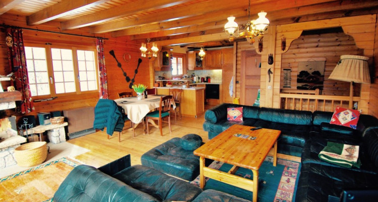 Chalet mitoyen idéalement situé à Icogne (Les Vernasses) à 12min de Crans-Montana image 14