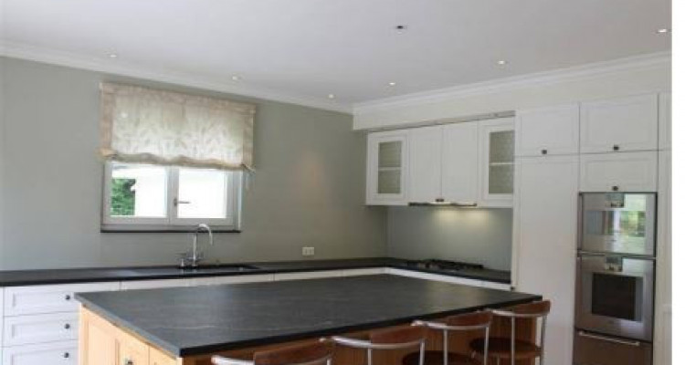 Magnifique Villa de 10 pièces avec piscine à JOUXTENS-MÉZERY (Lausanne) (VD-CH) image 2