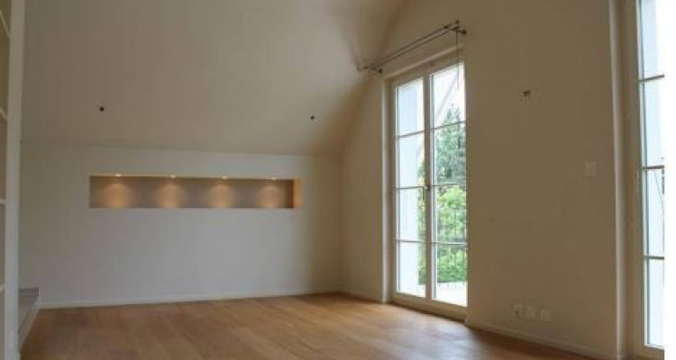 Magnifique Villa de 10 pièces avec piscine à JOUXTENS-MÉZERY (Lausanne) (VD-CH) image 4