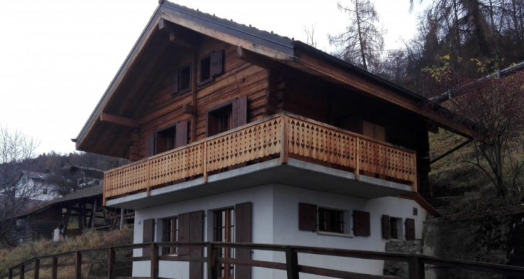 Chalet  image 2