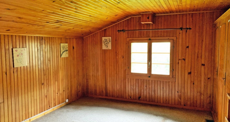 Chalet à rénover. image 5