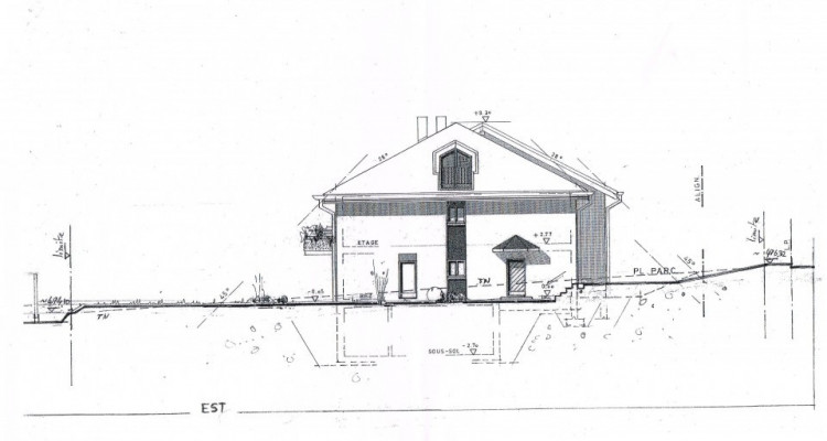 Grande villa familiale neuve semi-excavée 7.5 pièces  image 10