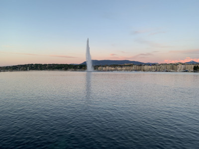 Deux appartements de prestige en première ligne du lac à Genève (GE-CH) image 1
