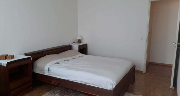 Superbe appartement de 4 pièces à sous-louer situé à Grand-Lancy. image 3