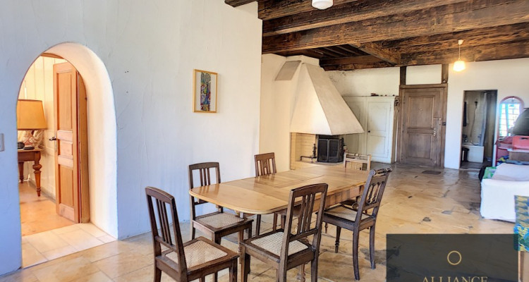 Immeuble avec 4 à 6 appartements selon organisation des lieux. image 6