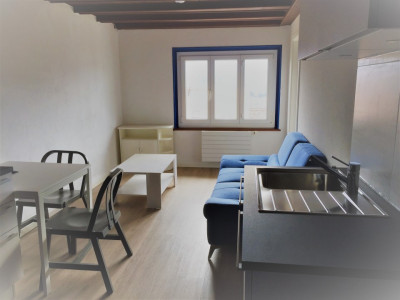 Appartement de 2 pièces au centre-ville dAvenches entièrement meublé. image 1