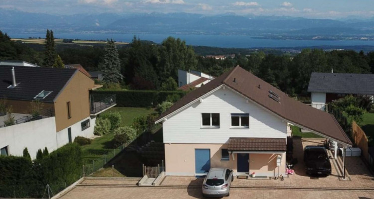 Grande villa individuelle familiale de 2010 avec vue lac et montagne image 12