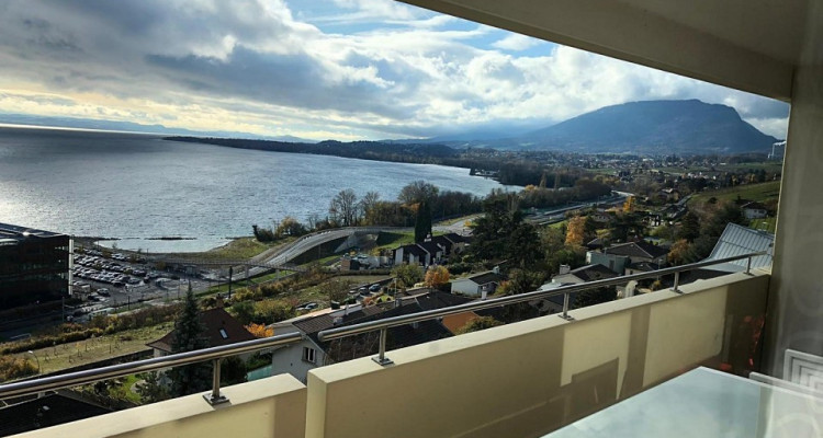 Magnifique appartement de 3.5 p / vue panoramique sur le lac  image 8