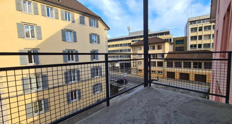 Appartement 2.5 pièces avec balcon / 1 mois de loyer offert image 2