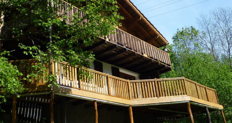 A VENDRE MAGNIFIQUE CHALET MEUBLE A 8 MINUTES DE CHAMPEX-LAC (VS) image 4