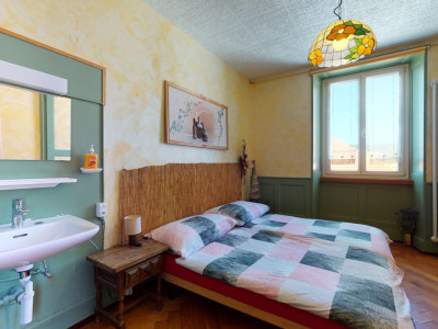 Splendide immeuble commercial avec chambres dhôtes, bar et kiosque image 7