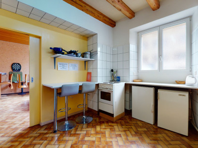 Splendide immeuble commercial avec chambres dhôtes, bar et kiosque image 9