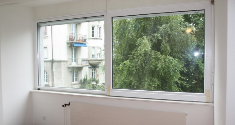 Bel appartement lumineux avec cachet à Lausanne sous-gare image 1