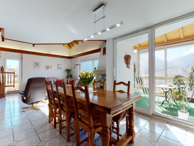 INVESTISSEURS: Spacieux duplex mansardé actuellement loué à Veyras image 2