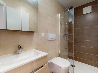 INVESTISSEURS: Spacieux duplex mansardé actuellement loué à Veyras image 7