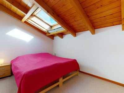 INVESTISSEURS: Spacieux duplex mansardé actuellement loué à Veyras image 10