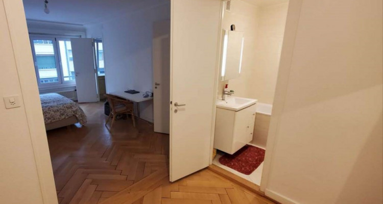Bel appartement de 2 pièces situé à Champel. image 2