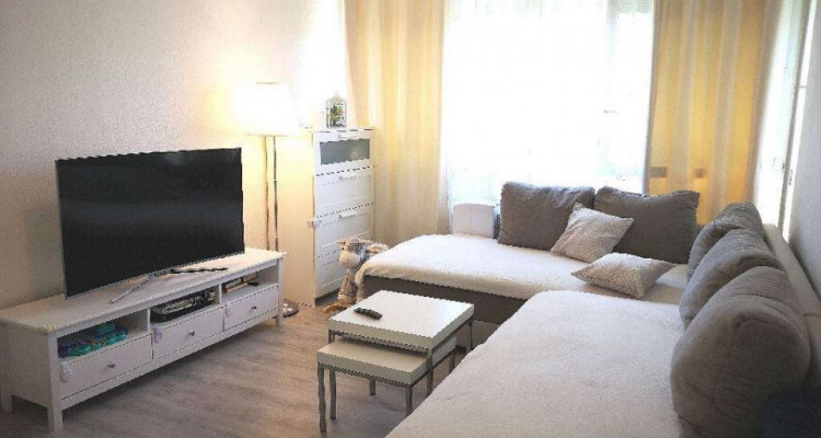Bel appartement de 3 pièces situé à Versoix.  image 1