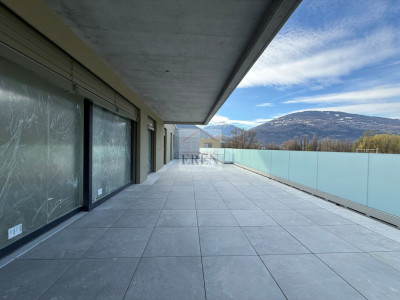 Spacieux attique 4,5 pièces avec terrasse panoramique de 68 m2 image 8