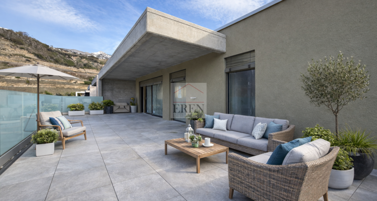 Spacieux attique 4,5 pièces avec terrasse panoramique de 68 m2 image 1