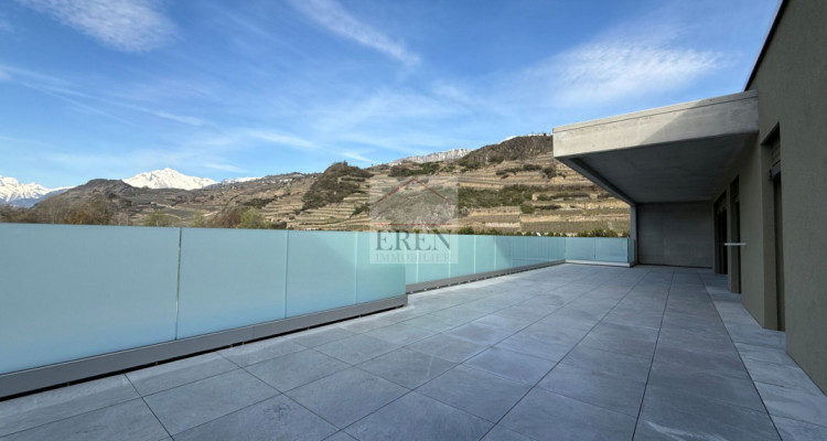 Spacieux attique 4,5 pièces avec terrasse panoramique de 68 m2 image 10