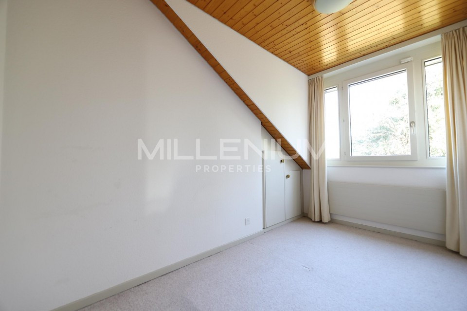 Bel appartement avec terrasse proche ONU 4 pièces 115 m2 à Le Grand