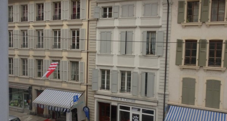 Magnifique local commercial à louer // 320m² image 7