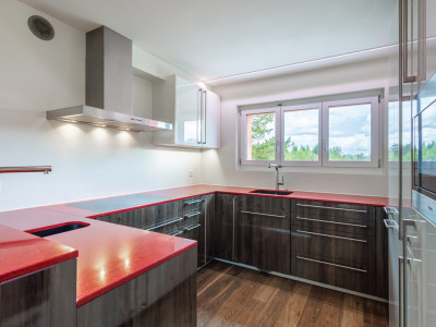 Freistehendes Einfamilienhaus mit wunderschönem Garten image 10